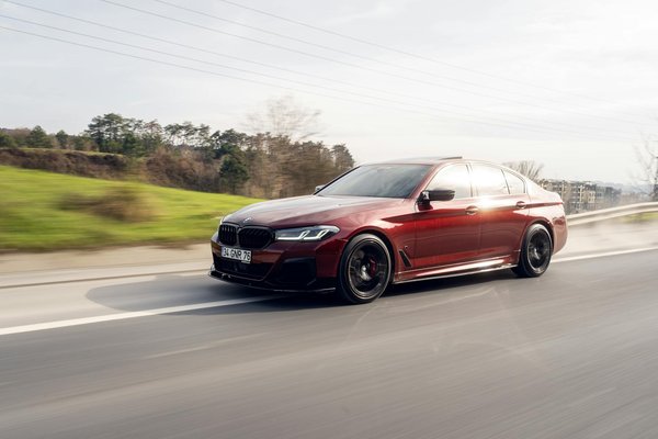 Entdecke die top-strategien für sicheres und effizientes fahren in der großstadt!